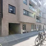 Beautiful And Ideally Located 3br Apartamento Ostend