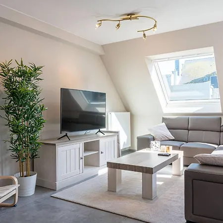 Beautiful And Ideally Located 3br Ostenda